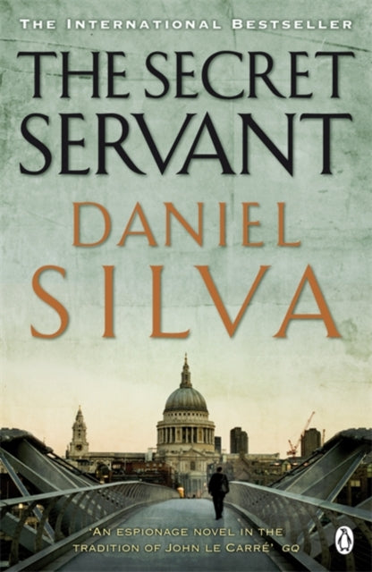 The Secret Servant by Daniel Silva - Paperback book