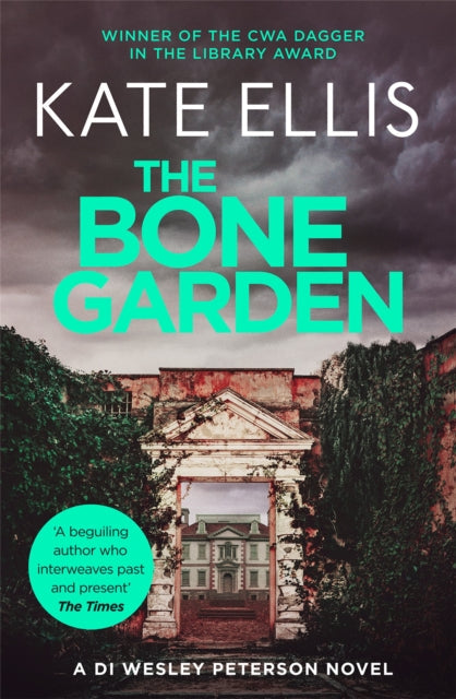 The Bone Garden by Kate Ellis - Paperback book