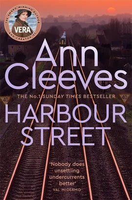 Harbour Street by Ann Cleeves - Paperback book