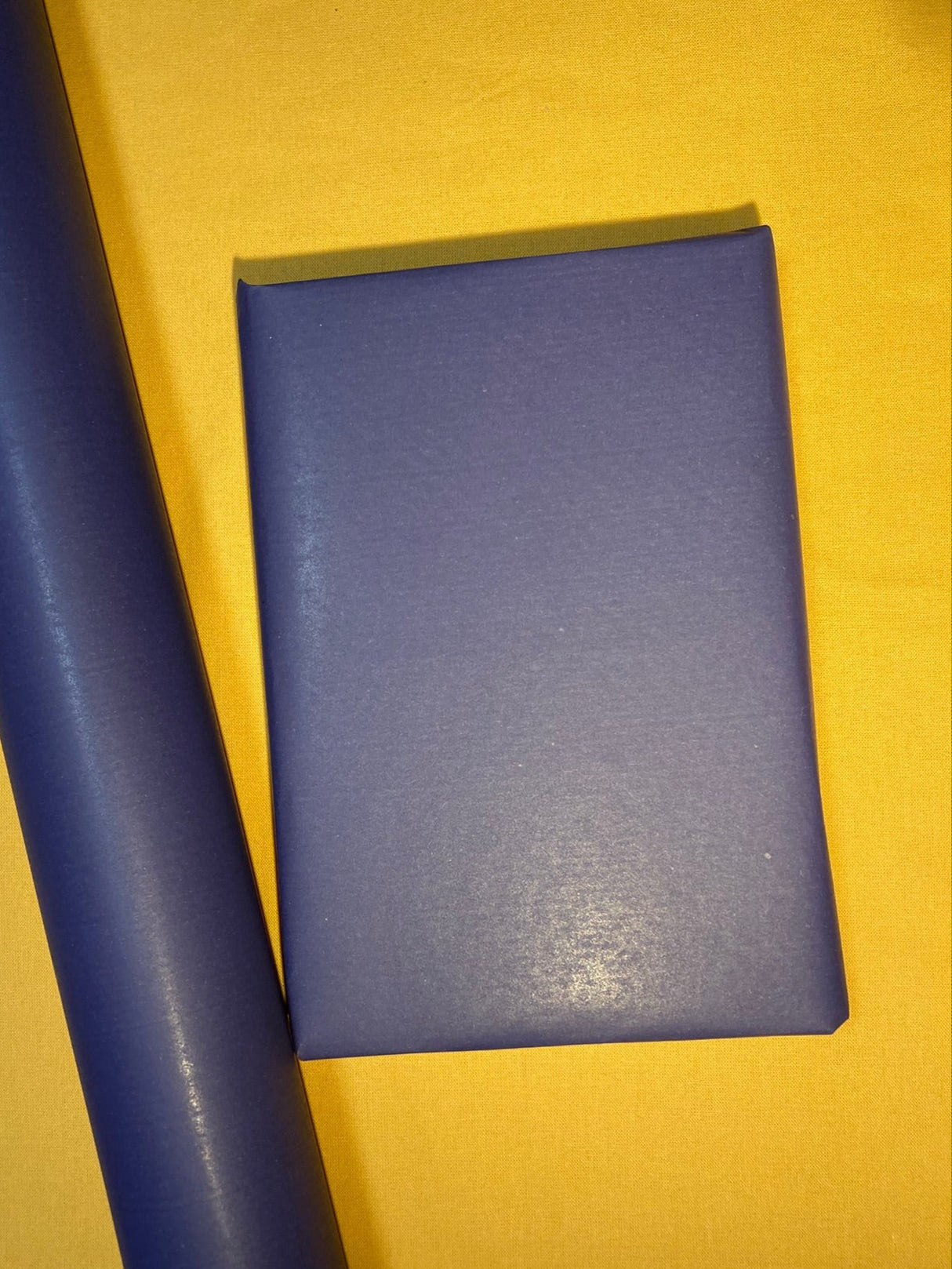 Gift Wrapping by Gumshoe Books - book