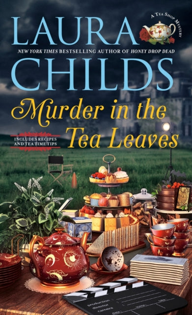 Murder in the Tea Leaves by Laura Childs - Paperback